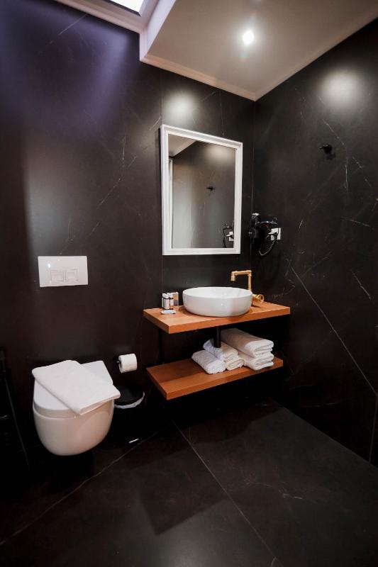 Golden Bay Suites & Maisonettes - image 30
