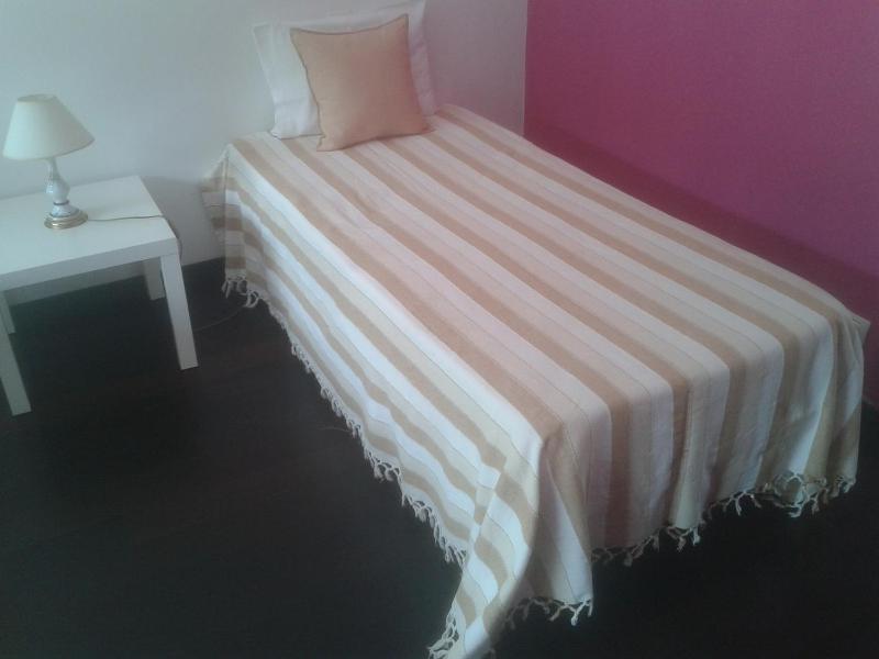 Large Twin Room image 4