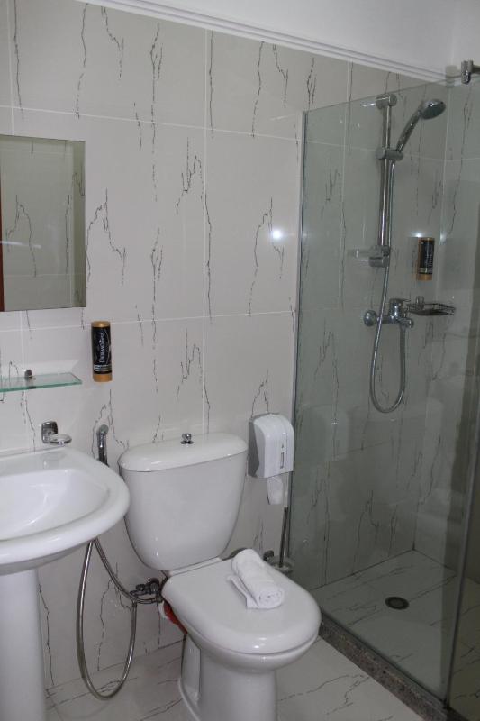 Single Room image 4