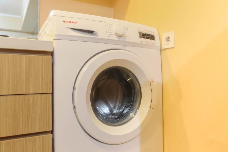 Spacious 1BR at The Oasis Cikarang Apartment By Travelio - image 4