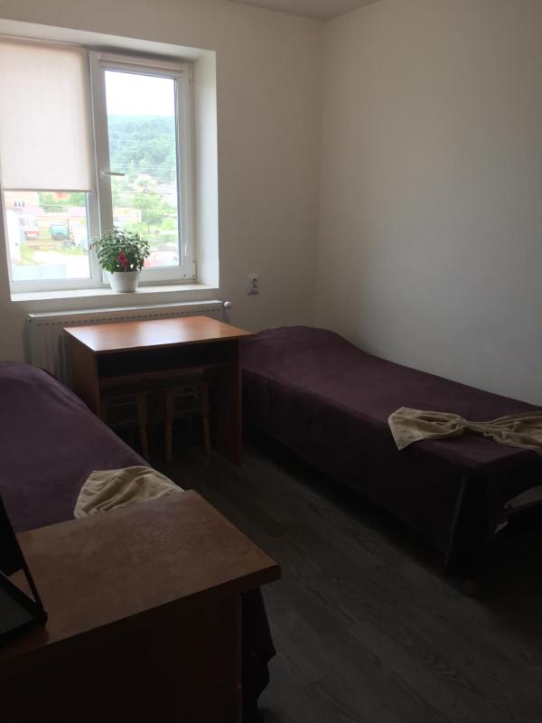 Twin Room image 2