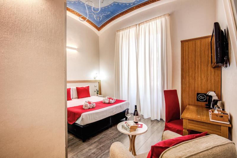 Superior Double or Twin Room image 4