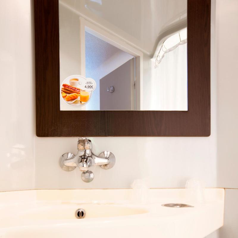 Triple Room image 2