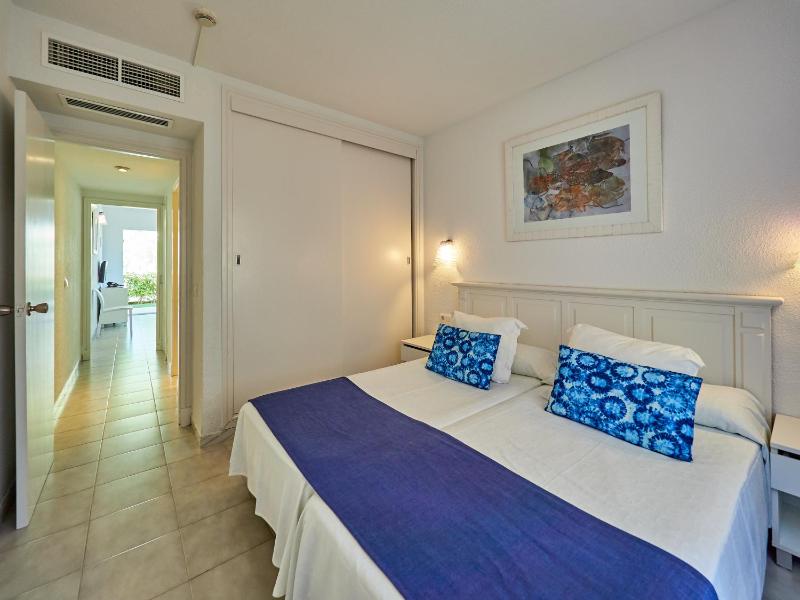 One-Bedroom Apartment (2 Adults + 1 Child) image 2