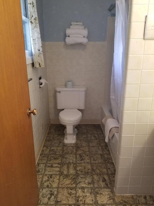Queen Room image 1