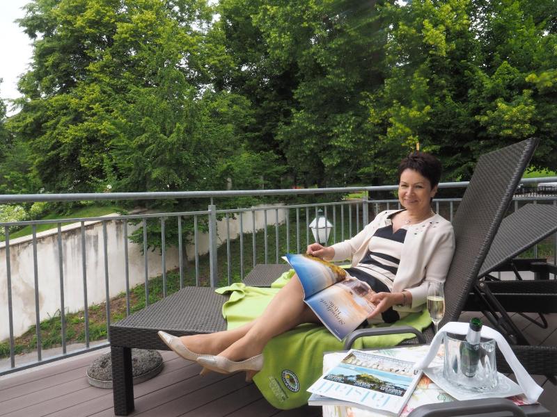 Deluxe Apartment image 2