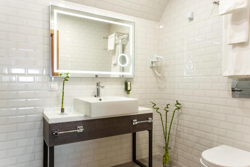 Double Room - Disability Access/Non-Smoking image 2