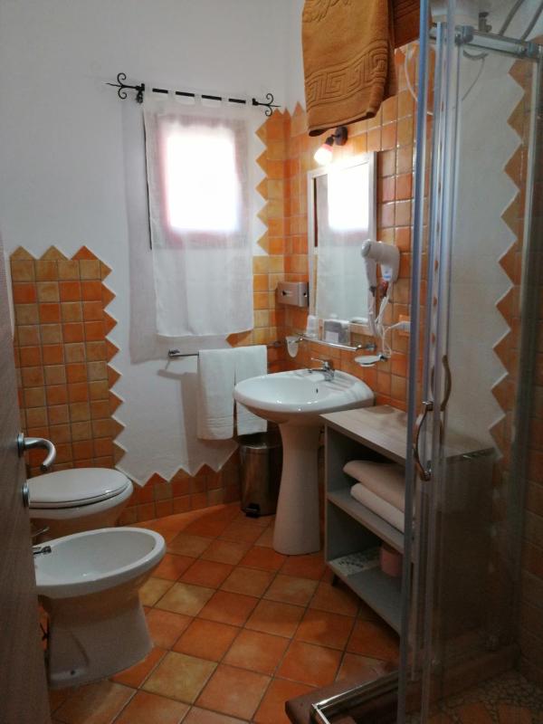 Double Room image 4