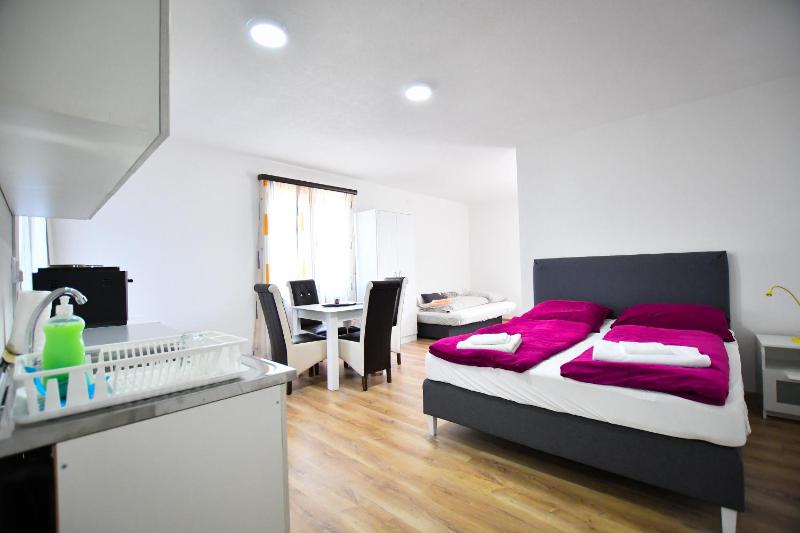 Apartment image 2