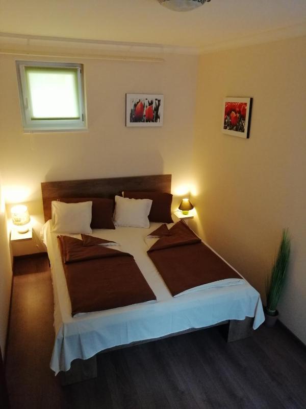 Deluxe Apartment image 2