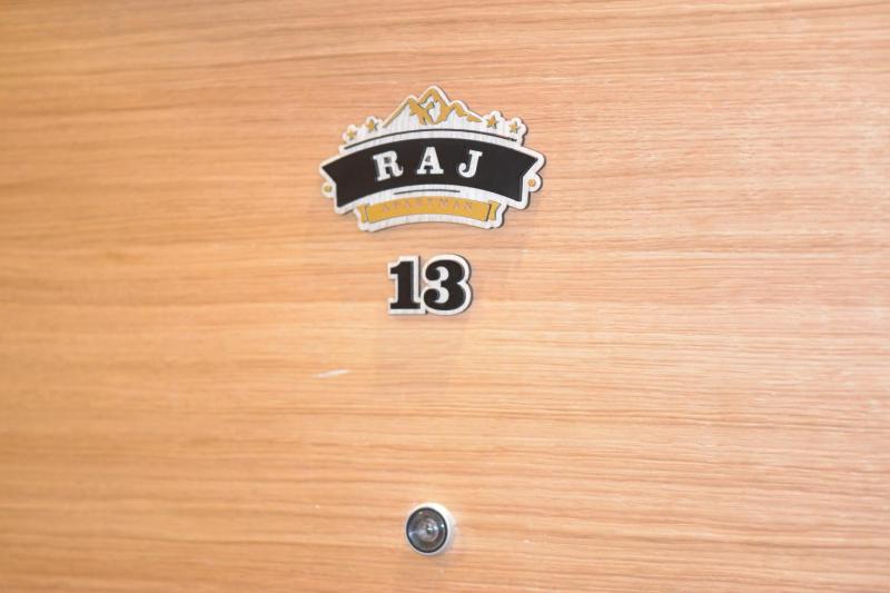 One-Bedroom Apartment image 1