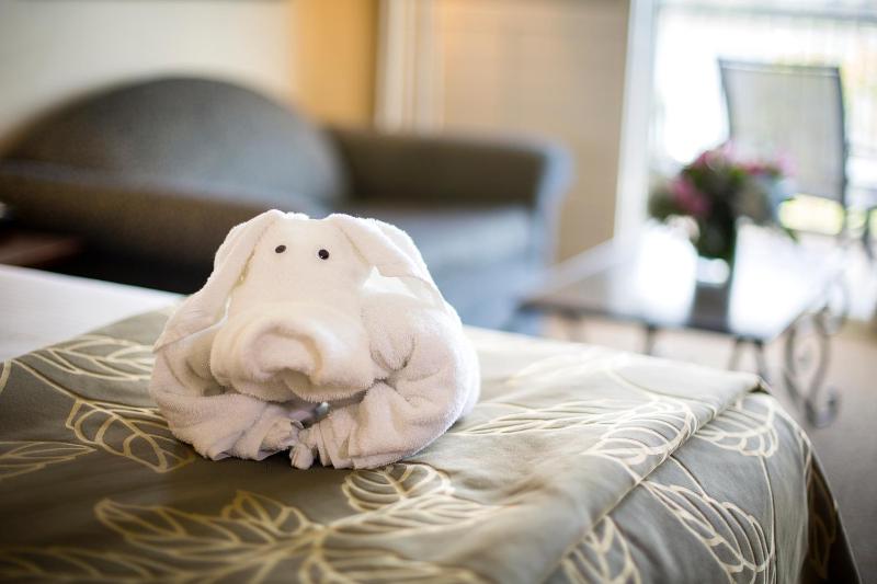 Junior Suite, 1 King Bed, Park View image 3