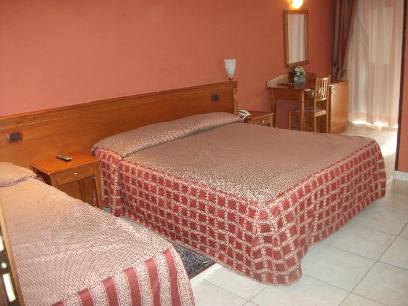 Double Room image 1