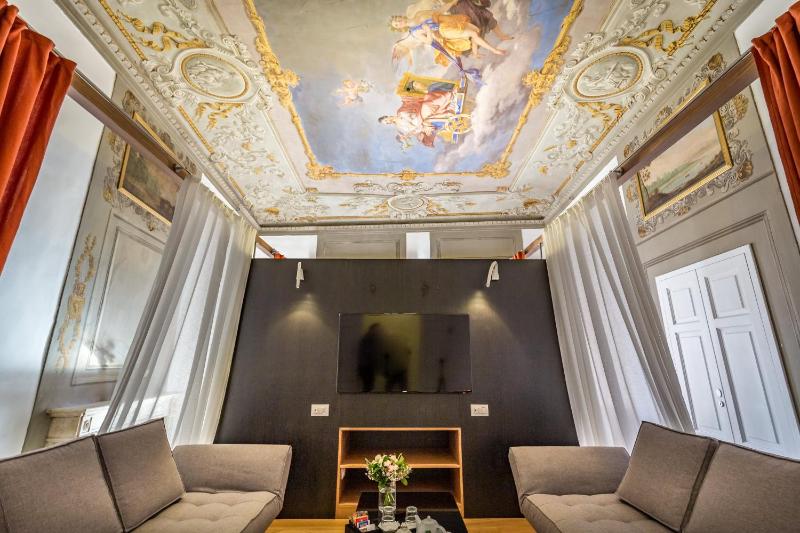Hotel La Scaletta al Ponte Vecchio - image 14