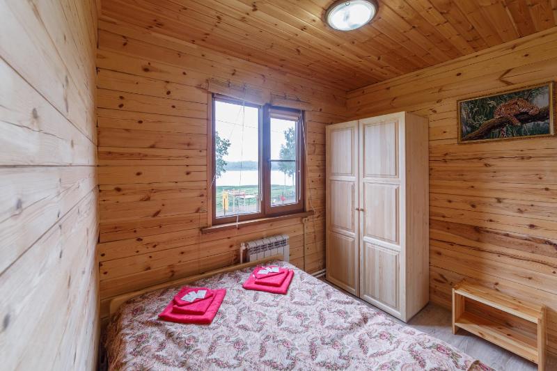 Two-Bedroom House image 3