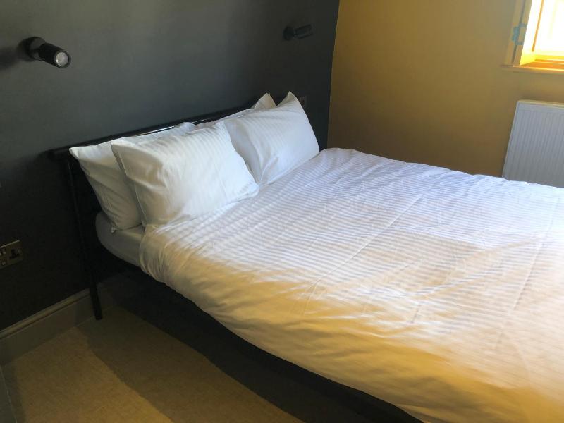 Double Room with Private Bathroom image 4