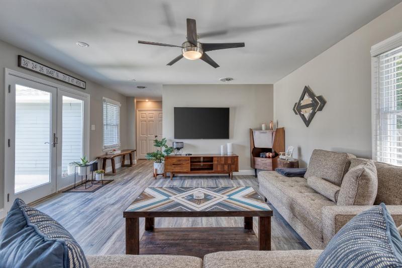 Three Bedroom House image 3