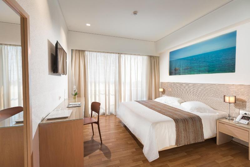 Alexandra Hotel&Apartments - image 9