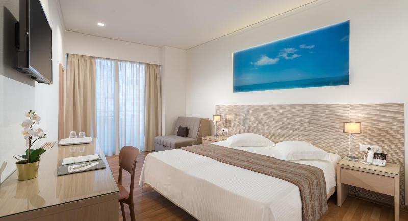 Promotional Twin Room image 4