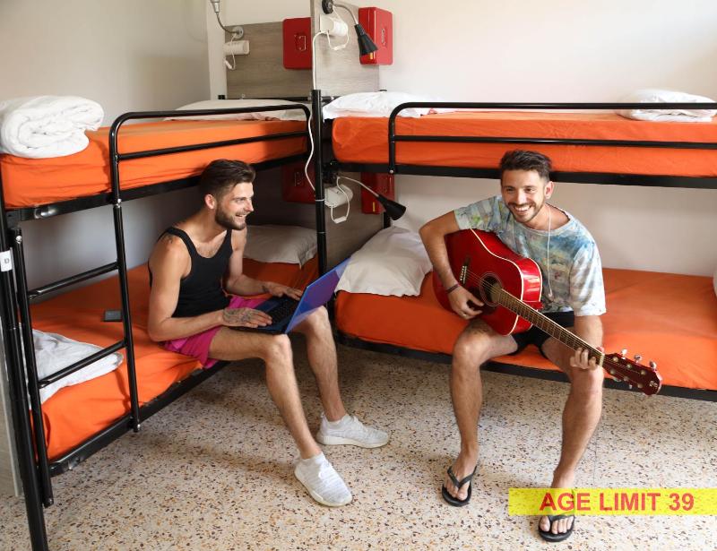 Jammin' Hostel & Bar Rimini - image 8