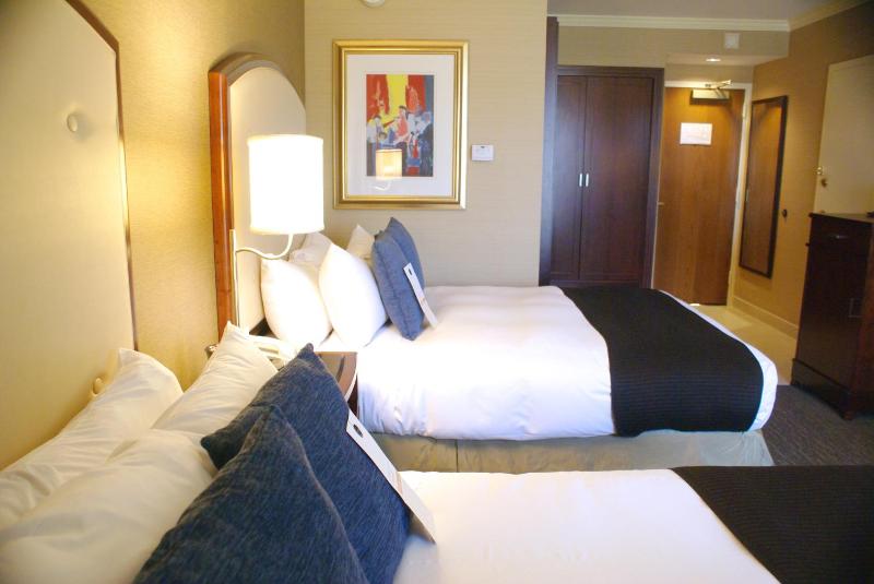 River View with Two Double Beds image 4