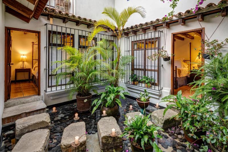 Casa Encantada by Porta Hotels - image 11