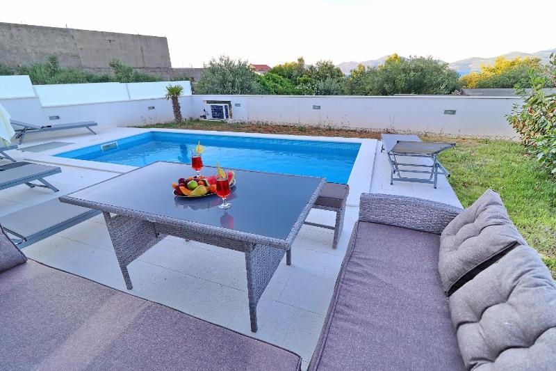 Villa with Private Pool image 1