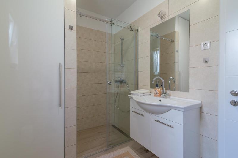 Apartmani Drago - image 15