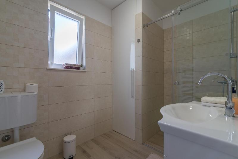 Apartmani Drago - image 11