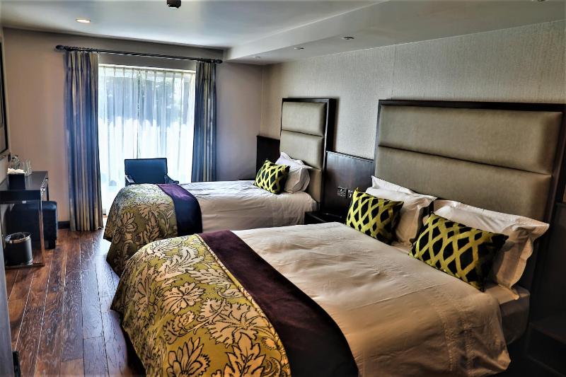 Standard Triple Room image 3