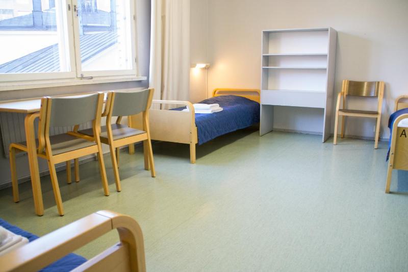 Budget Single Bed in 3-Bed Female Dormitory Room with Shared Bathroom image 1