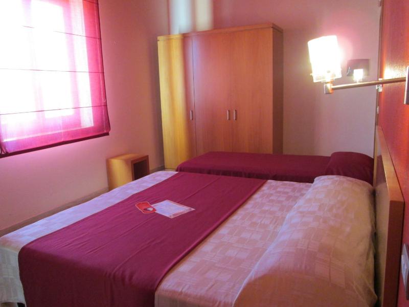 Triple Room image 3