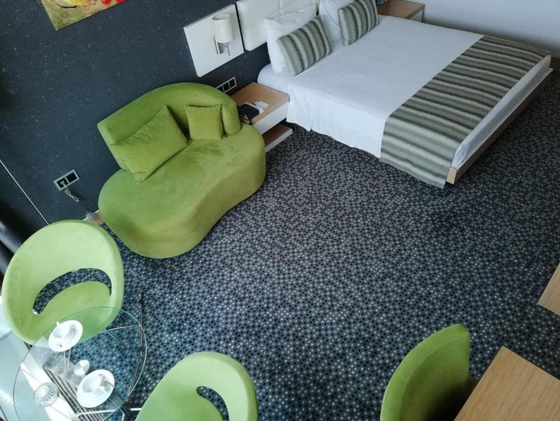 Standard Double or Twin Room image 2