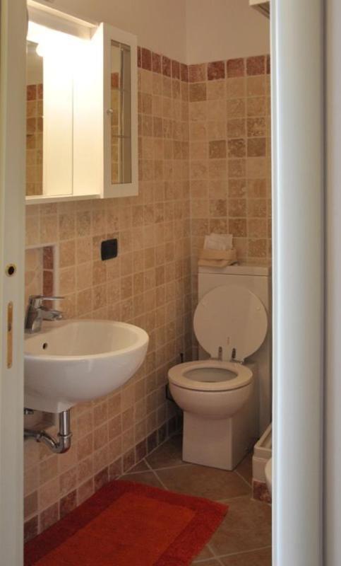 Single Room image 2