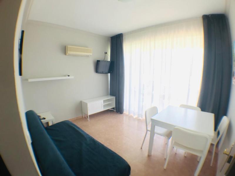 Two-Bedroom Apartment with Partial Sea View image 4