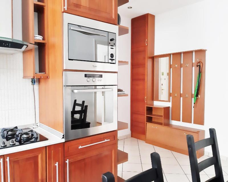 Gold Rose Apartment with 3 rooms - image 6