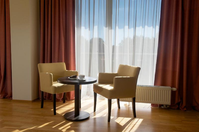 Suite image 2