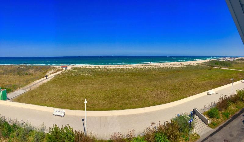 Apartment with Sea View image 4