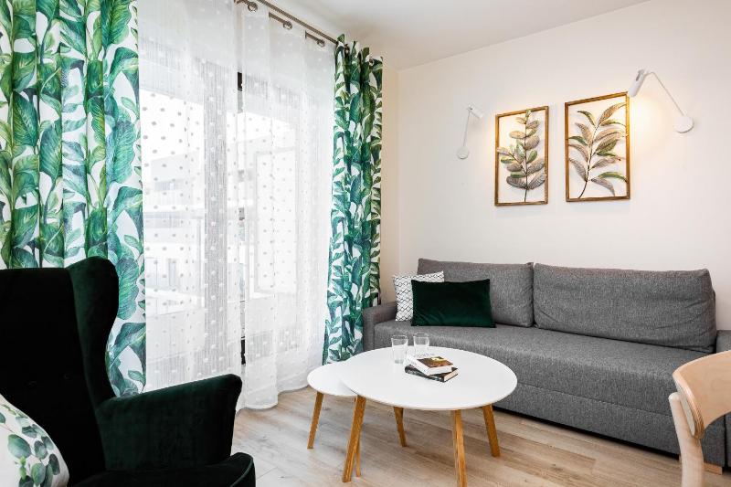 Apartment Walońska with FREE PARKING Wrocław by Noclegi Renters - image 18