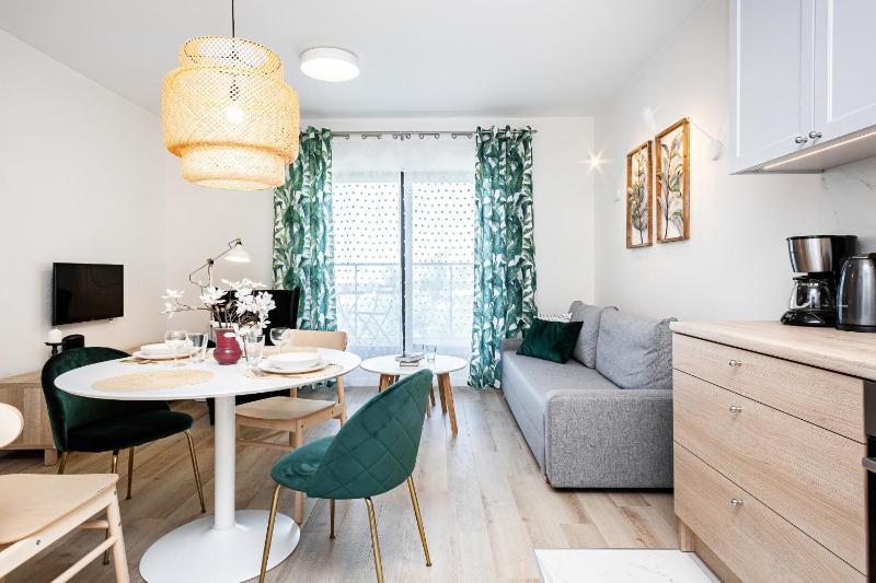 Apartment Walońska with FREE PARKING Wrocław by Noclegi Renters - image 12