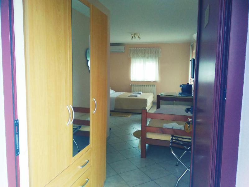 Studio Apartment with Sea View image 2