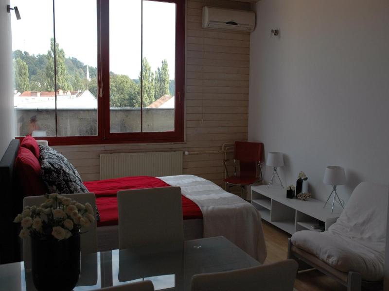 AI Apartments - image 11