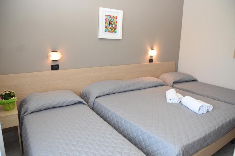 Quadruple Room image 2