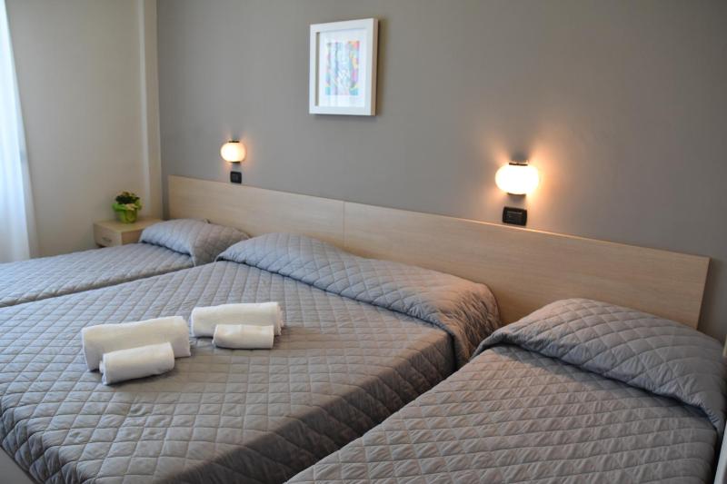 Quadruple Room image 3