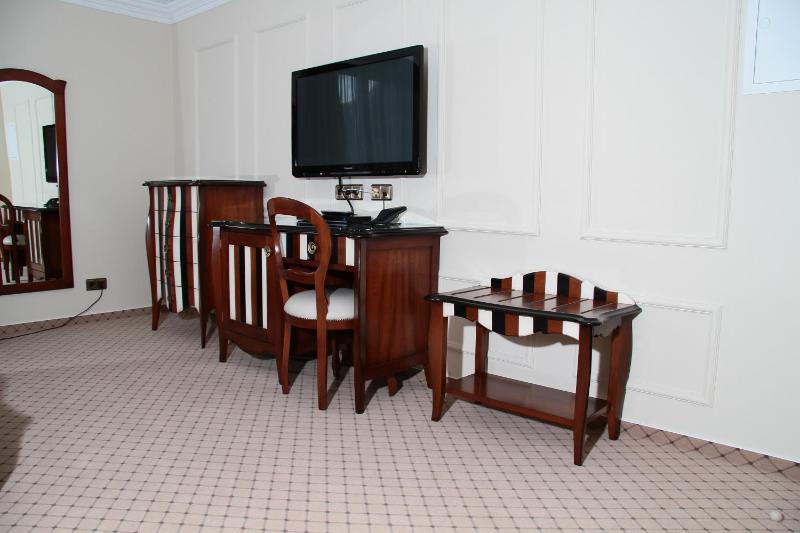 Deluxe Apartment image 3