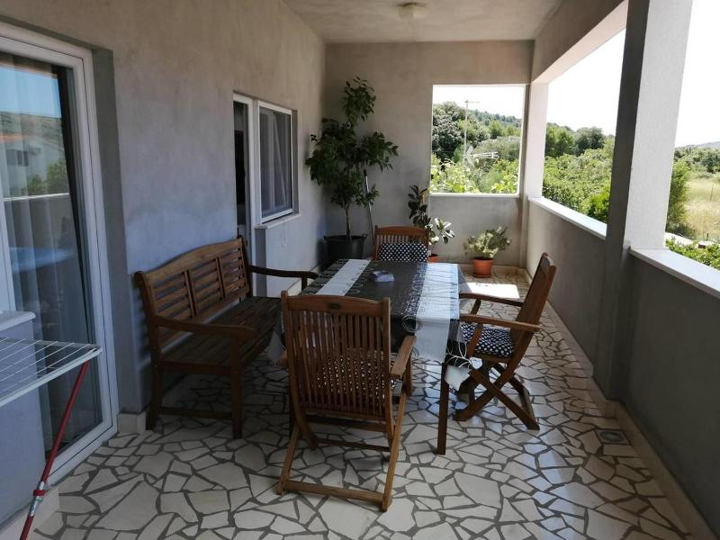 One-Bedroom Apartment with Terrace image 3