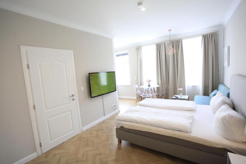 Zollikof Aparts - Sauna & Studioapartments - image 5