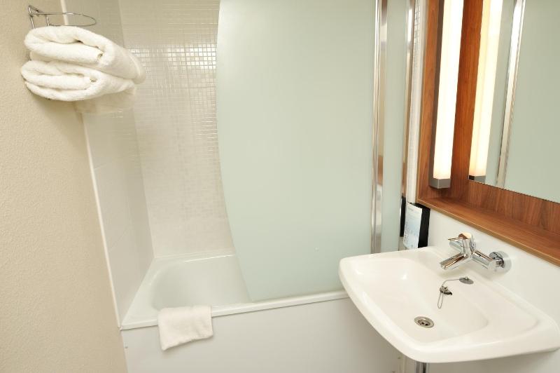Double Room image 2
