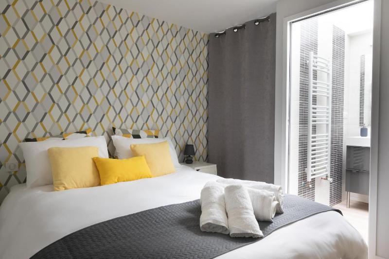 Apartment with Garden View image 1