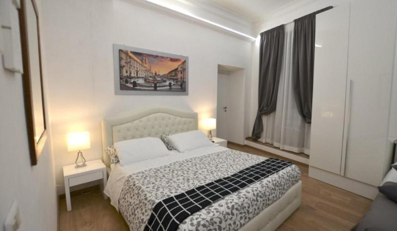 Double Room image 3